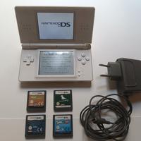 Nintendo DS Lite Bianca + 4 Giochi + Caricatore