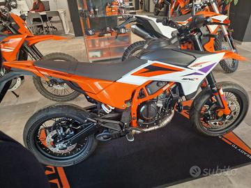 Ktm 390 SMC R