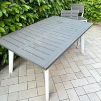 Tavolo da giardino