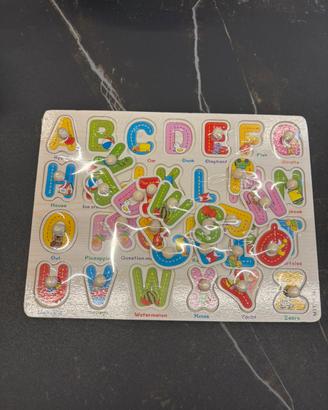 Puzzle alfabetico in legno per bambini Montessori