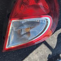 STOP SINISTRO RENAULT CLIO III RESTYLING DAL 2009 