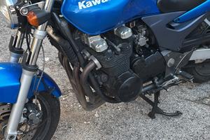 Kawasaki Zr7