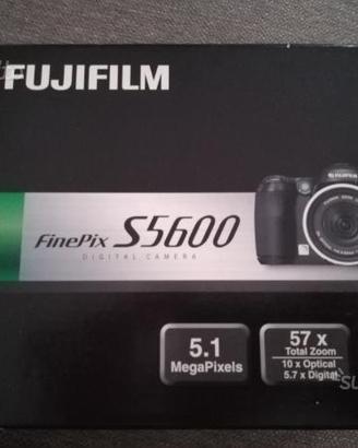 Fujifilm S5600 digital camera