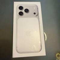 Iphone 17 pro argento
