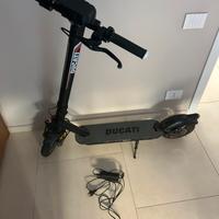 Monopattino elettrico ducati pro 2 evo