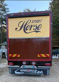 Van trasporto cavalli con living