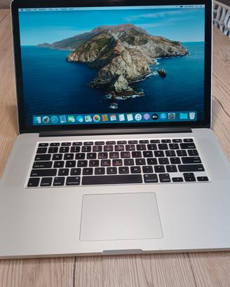 MacBook Pro 15,4"