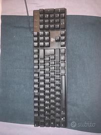 TASTIERA DA GAMING MECCANICA RGB