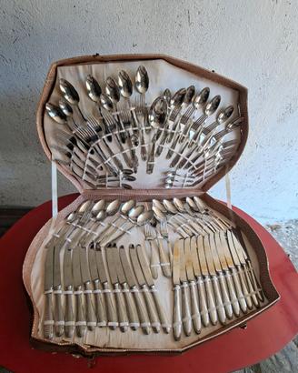 Servizio posate da 86 pz Abert vintage