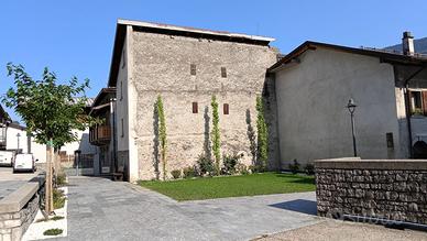 Ampia casa indipendente con terrazza