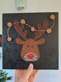 Quadretto di string-art di Natale con renna