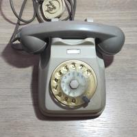 Due Telefoni Vintage tenuti bene, antichi Affaree!