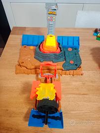 2 piste hot wheels Monster truck arena