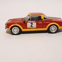 Modello Fiat 124 Abarth Raffaele Pinto 1:24