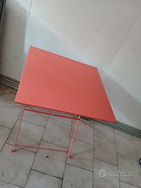 Tavolino in ferro smaltato