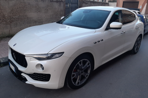 Maserati Levante bianco perlato