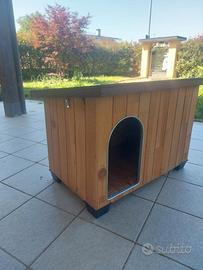 Cuccia in legno per cane taglia media