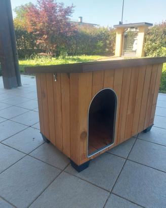 Cuccia in legno per cane taglia media