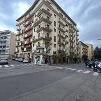 4 LOCALI A COSENZA