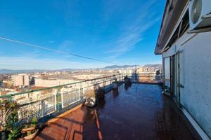 Appartamento con terrazzo e ampio box