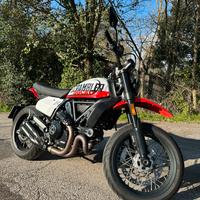 Ducati Scarmbler 800 2023