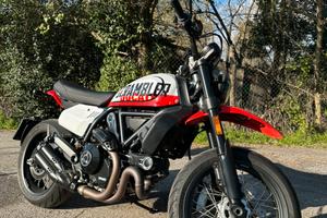 Ducati Scarmbler 800 2023