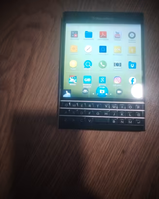 blackberry passport con android