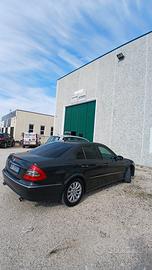 mercedes-benz w211 E 220 cdi evo 