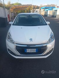 Peugeot 208 PureTech 82 5 porte Allure