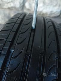  4 gomme estive buoni 165/60 R14