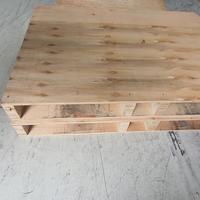 bancali varie misure 107x77 e 104x80 cm
