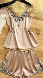 completo elegante in raso con short un rosino