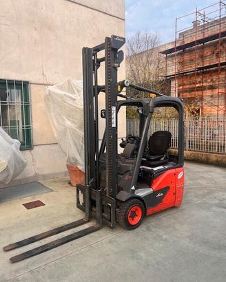 Carrello elevatore usato Linde E12-02 Evo elettron