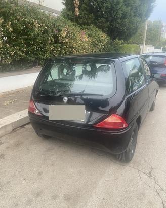Lancia y 2003