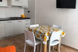 Bilocale in centro a 50m dal mare - AAUTSV12669