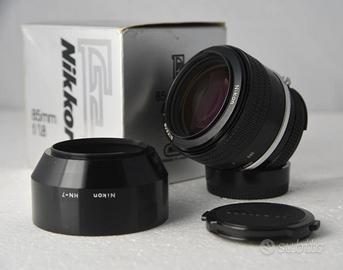 NIKON NIKKOR 85 MM F. 1,8 AI PARALUCE HN-7 SCATOLA