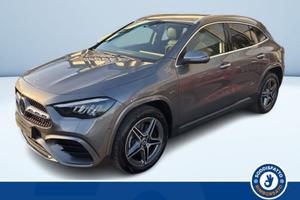 Mercedes-Benz GLA 250 E PLUG-IN HYBRID AUTOMA...