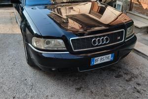 AUDI S8 1ª serie - 1999