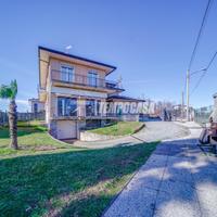 VILLA CON GIARDINO - CARONNO VARESINO