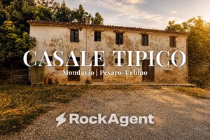 Rustico / Casale di 134 m² con più di 5 locali a M