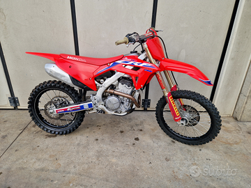 Honda crf 250 red moto