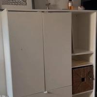Armadio VIHALS Ikea ante cassetti ripiani