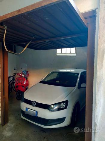 Garage/box