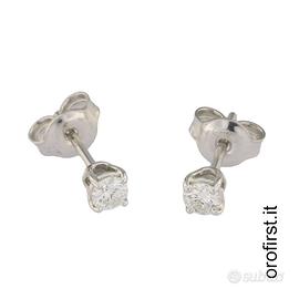 Orecchini punto luce 0,30ct