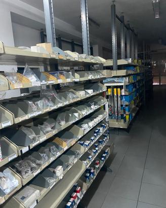assortimento materiale elettrico auto e camion