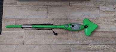 Scopa elettrica a vapore