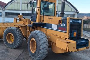 Pala gommata komatsu mod.wa 320.1