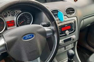 Ford focus modello titanium,1600 turbodiesel 109cv