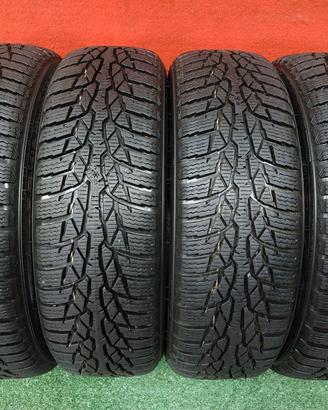165 60 15 Gomme Invernali 95% Nokian 165 60R15