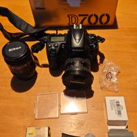 Nikon d700. Fullframe + 3 obiettivi e accessori 